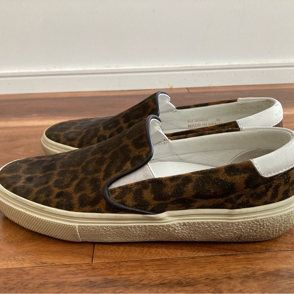 Saint Laurent leopard print slip-on shoes - Picture 2 of 5